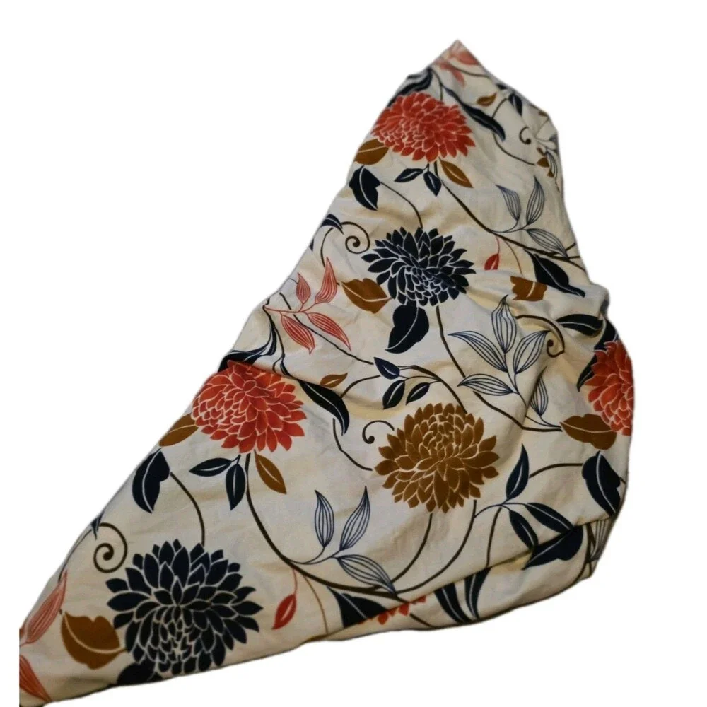 Tang Depot Pillow Cover  18 x 18 Crisp Assorted Fall Colors of Mums & Leaves